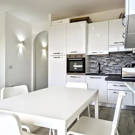 Balcone Sul Porto By Wehostyou Parcheggio Wifi Aria Condizionata Apartment *